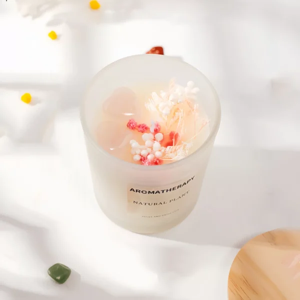 This gentle aromatherapy candle integrates rose quartz, essential oils, and dried flowers to foster self-love, emotional healing, and inner balance. Known as the "Crystal of Love," rose quartz soothes tense emotions, releases negative feelings, and promotes self-acceptance and love. It enhances emotional connections, calms anxiety, and maintains peace and tranquility, especially during stressful situations. The calming floral scent relieves stress and refreshes the space, creating a warm and peaceful environment. To use, light the candle on a stable surface during meditation, yoga, or relaxation to enhance emotional balance. Place it in your home or any space needing peace and healing, ensuring it's used safely and not left unattended for long periods.