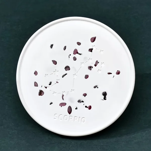 The Scorpio Zodiac Crystal Plaster Plate strengthens Scorpio's intuitive abilities, emotional depth, and insight. Garnet, Scorpio's representative crystal, enhances determination, confidence, and energy. It stabilizes emotions, alleviates anxiety, and promotes emotional healing. Made from natural gypsum, the plate cleanses and charges crystals, absorbing negative energy and enhancing positive vibrations. Ideal for Scorpio's meditation area, study, or bedroom, it amplifies intuition and emotional wisdom, serving as a spiritual hub.