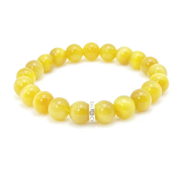 The Golden Tiger Eye Bracelet radiates courage, focus, and prosperity. Crafted with authentic AAA Grade golden tiger eye, this bracelet strengthens your confidence, enhances motivation, and brings grounding energy to your daily life. Perfect for those seeking strength, clarity, and courage in new beginnings.